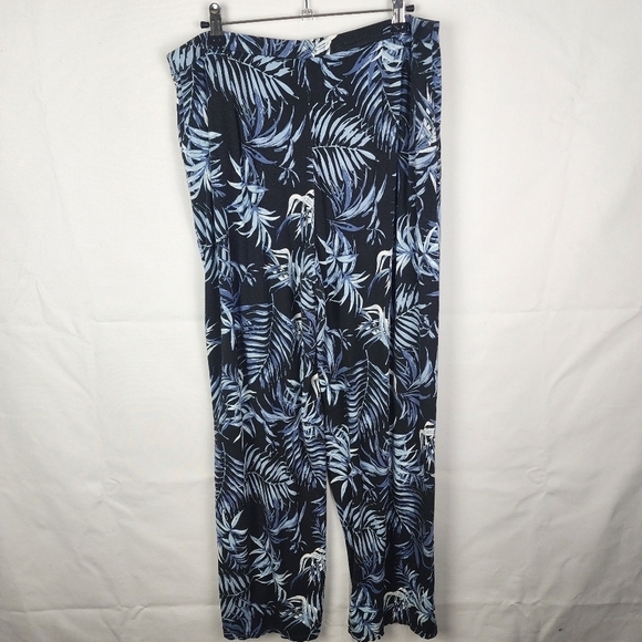 J Jill Wearever Collection Full Leg Tropical Print Lounge Pants Size Medium - Picture 2 of 6